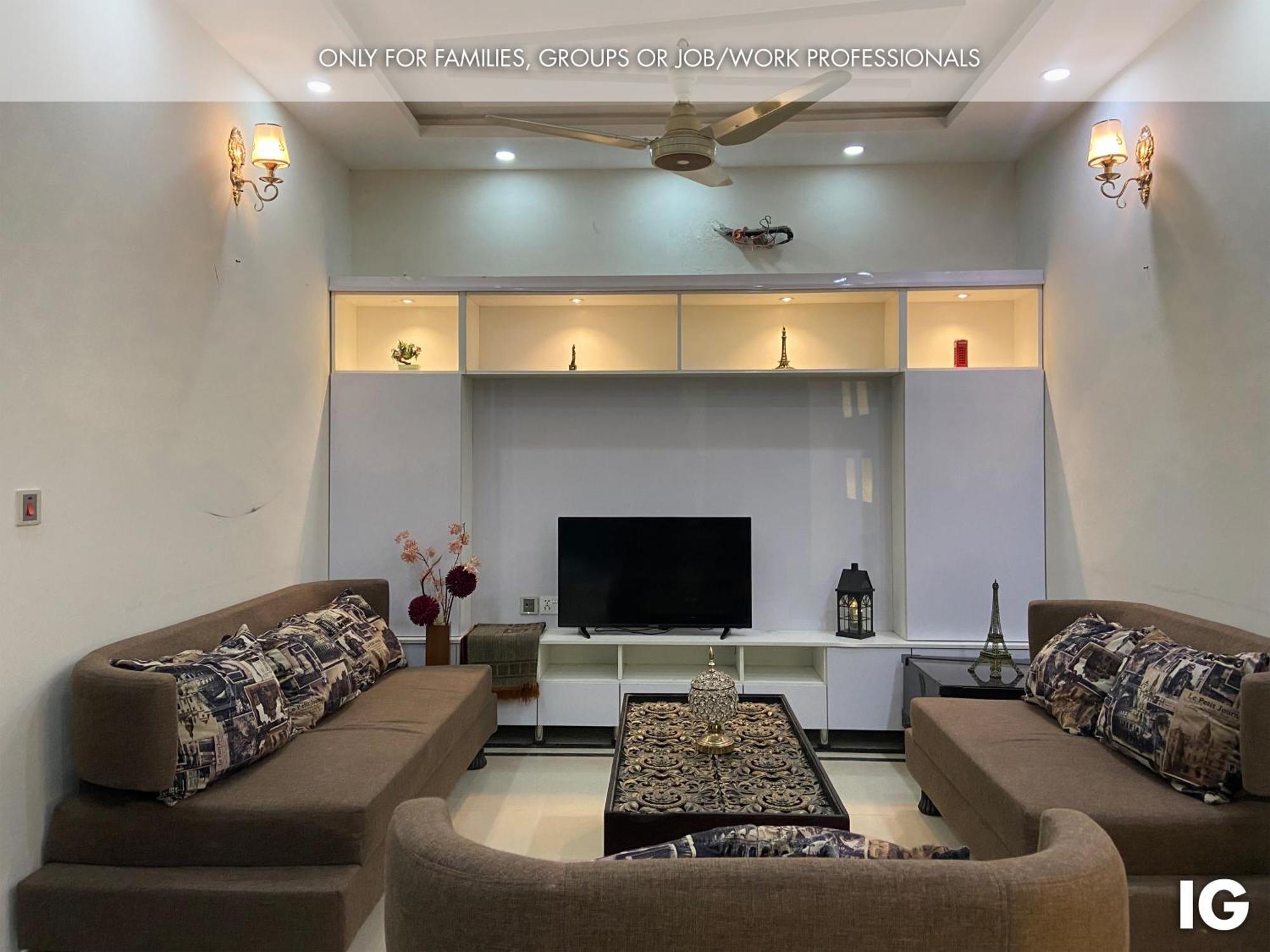 3 Bedroom Furnished Holiday Home Near Valencia Town, Lake City & Ring Road Lahaur Zewnętrze zdjęcie